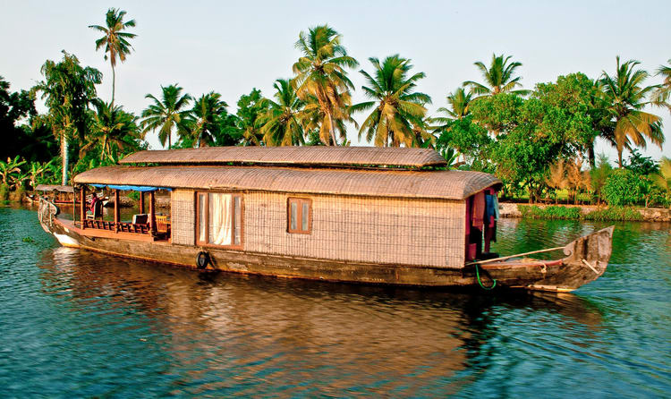Backwaters Kerala Tour Package